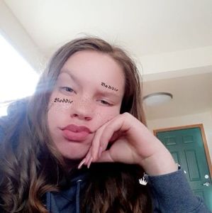 Meet your Posher, Savannah